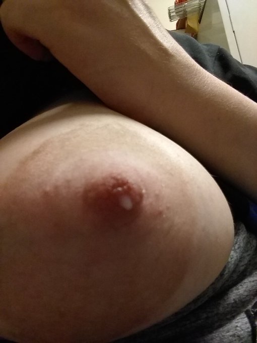For those into lactation #tittythursday https://t.co/B924fSPQTT<a href="/tag/tittythursday"class="tags">#tittythursday</a>