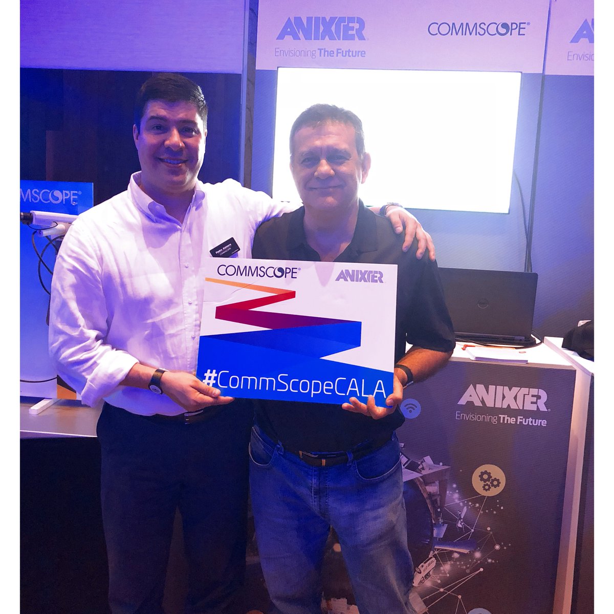 CommScope's tweet image. En el evento de #Envisioningthefuture2018 de @AnixterCALA te esperamos en el booth de #CommScope contesta las preguntas , tomate la foto y participa por un premio ! #CommscopeCala