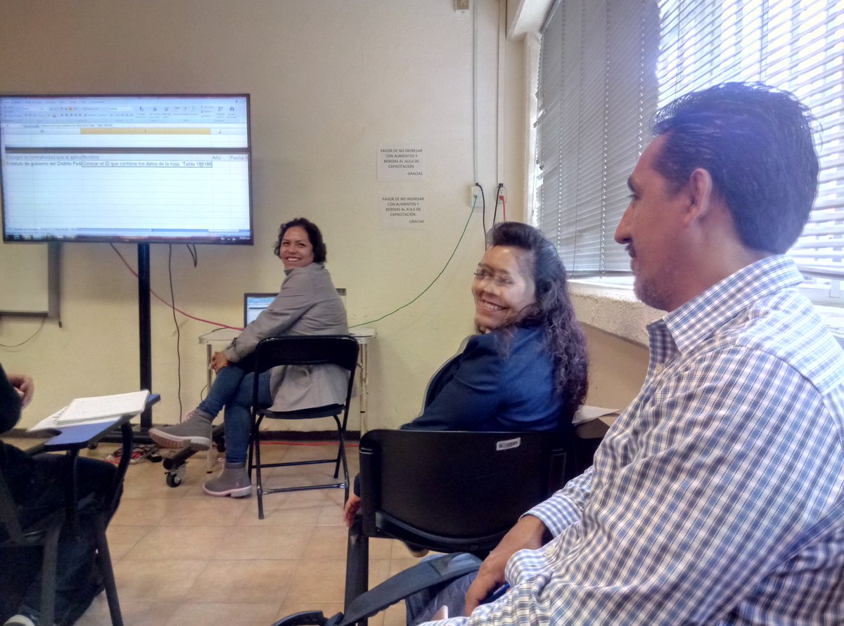 En capacitación para el cumplimiento de Transparencia en <a href="/InfoDF/">InfoDF</a>