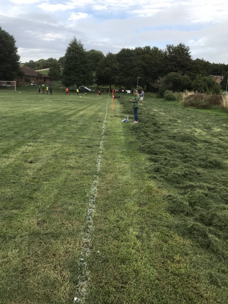 Grass Roots Football in Brighton. All that money in the Premier League and this is what U13’s have to deal with. <a href="/BrightonHoveCC/">Brighton & Hove City Council</a> <a href="/TonyIncenzo/">Tony Incenzo TV/Radio football reporter 🇮🇹 🇮🇪</a> @