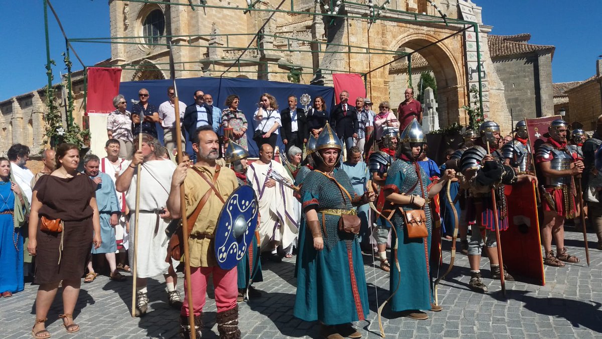 La primera Recreación Romana de nuestra villa #Sasamón ha sido todo un éxito. Para los que no pudisteis asistir, os dejamos una pequeña muestra. Así os entran ganas para veniros el próximo año. <a href="/SegisamaJulia/">Segisama Julia</a> #CuatroVillas #Amaya