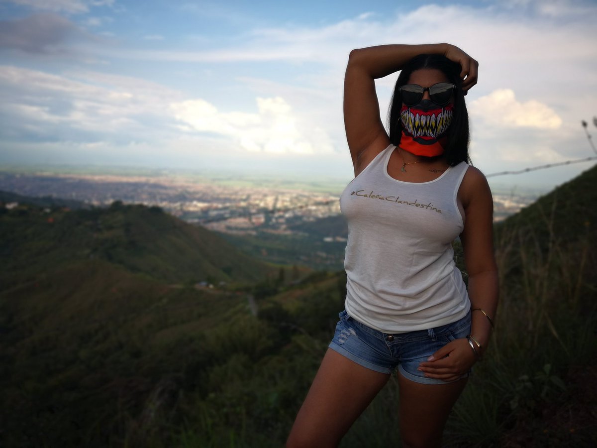 caliclandestina's tweet photo. #caleñaclandestina
#miradordecali #boobbies #caleña #clandestina #colombiana #cali #colombia https://t.co/N3H6ej1jIK