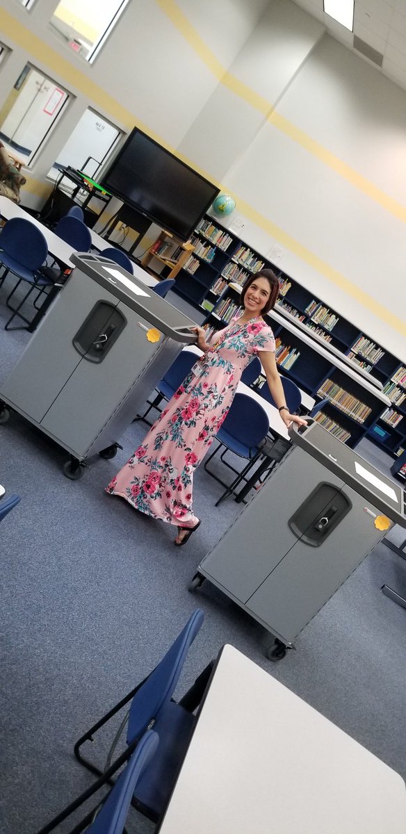 MrsAEMartindale's tweet photo. Happy day today as I got to distribute ipads to our k-3 teams today!
Thanks for your help @lisa_gauthreaux !
@gccisd_edtech #mediaspecialist #100yearsofclass https://t.co/ot2keA55J5