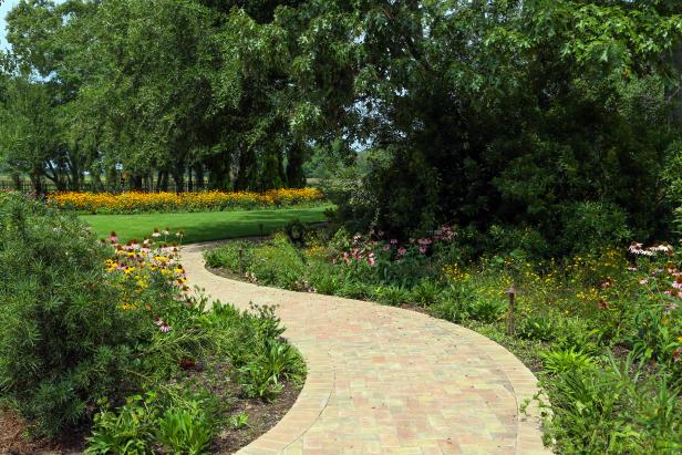 Power washing patios and walkways can make weathered brick and concrete look brand new. Before you get started read these tips to make sure you get the job done right: bit.ly/2GWMJma.