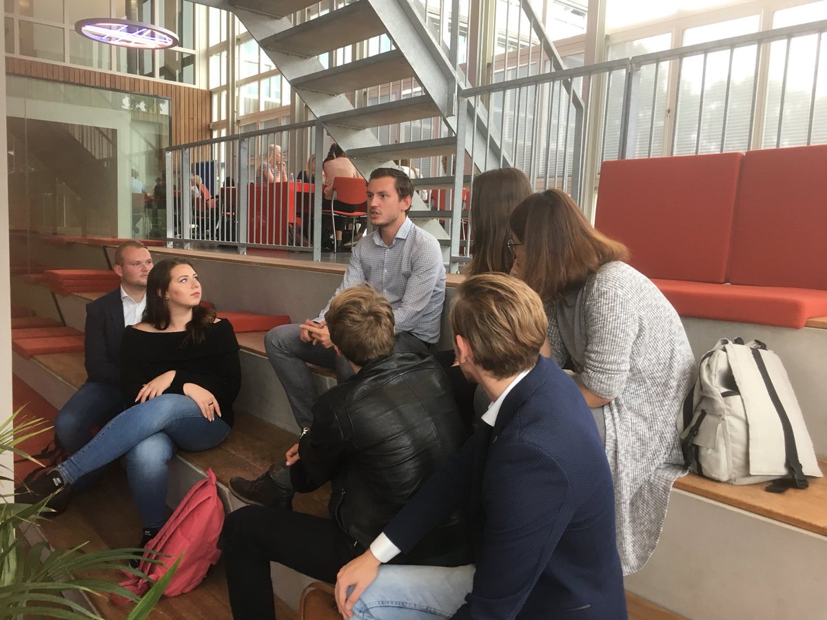 RobertDreier's tweet photo. Vandaag de aftrap van de exportcarrousel Drenthe, onze International Business studenten en docenten gaan aan de slag voor negen prachtige bedrijven! #NHLStenden #IBDO #KPDrenthe https://t.co/BgEtnoZPB5