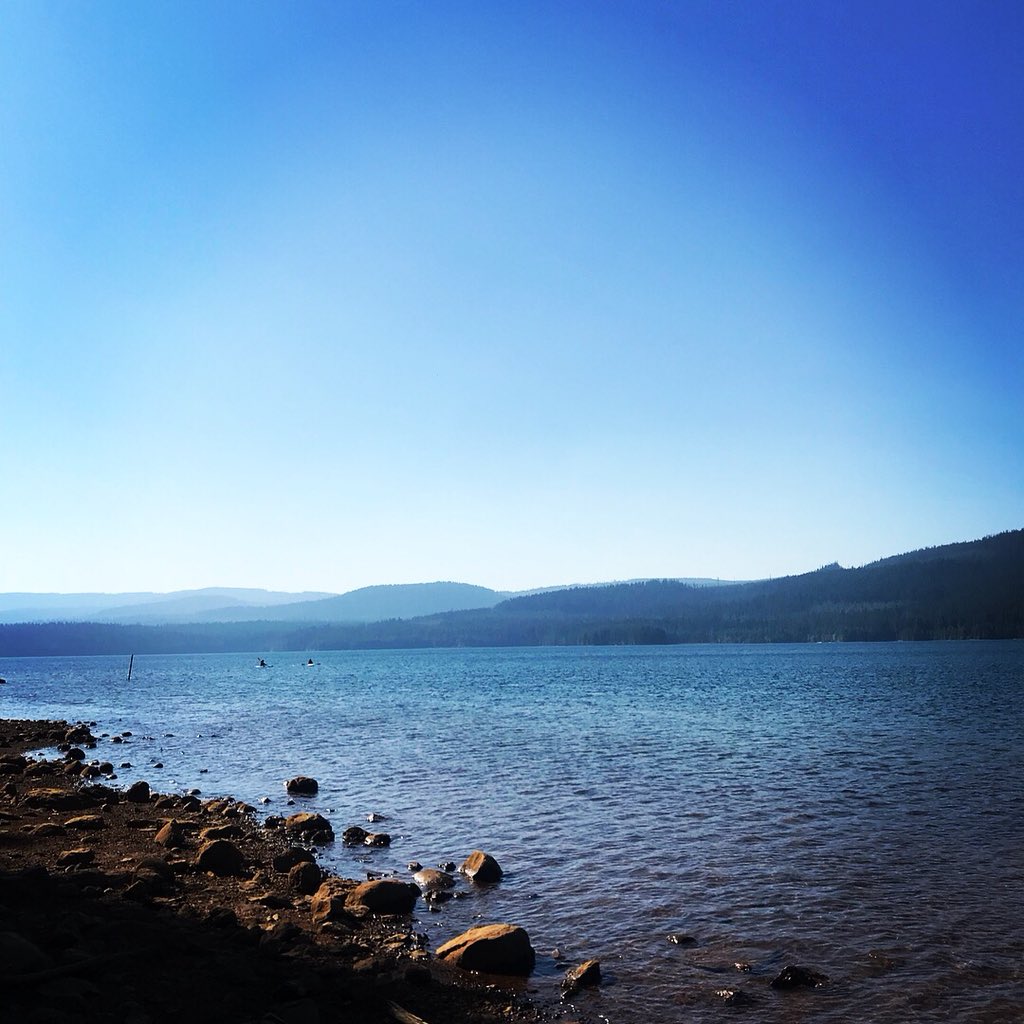 KirstenHimes's tweet photo. Goal was to hike from Oak Fork to Meditation Point but I only made it to North Arm because I didn’t want to hike more than 11.5 miles that day. Then took a dip in the lake after. #solotrip #mthood #latergram #timothylake https://t.co/VIN6Hu9KD5