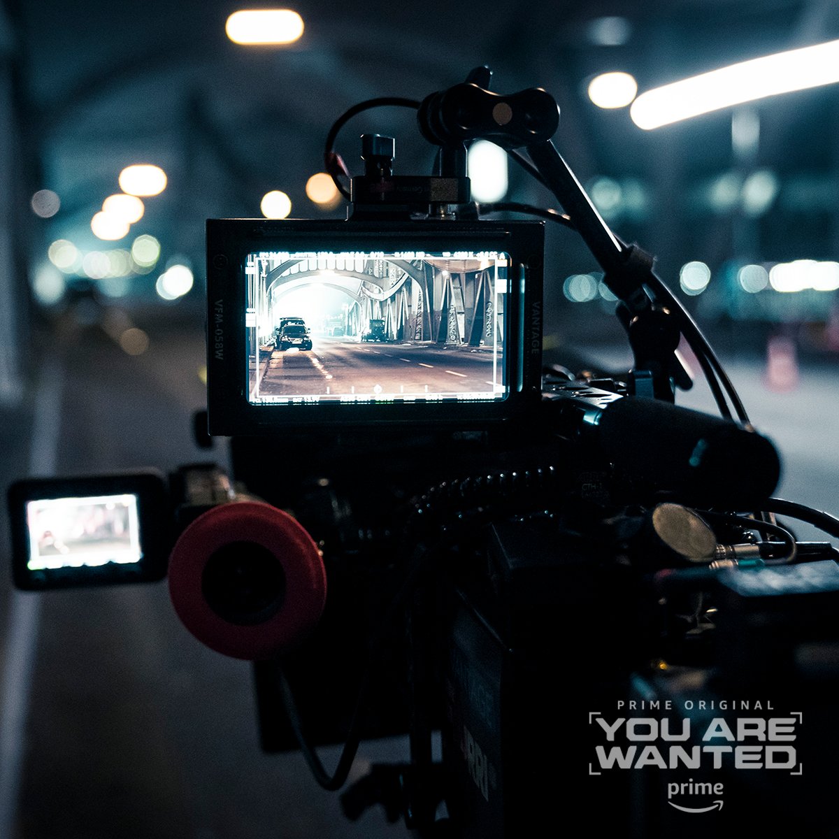 youarewanted's tweet photo. Eine einfache Brücke wird zum spannenden Schauplatz in #YouAreWanted 2. #BehindTheScenes https://t.co/HGbw5XPx1l