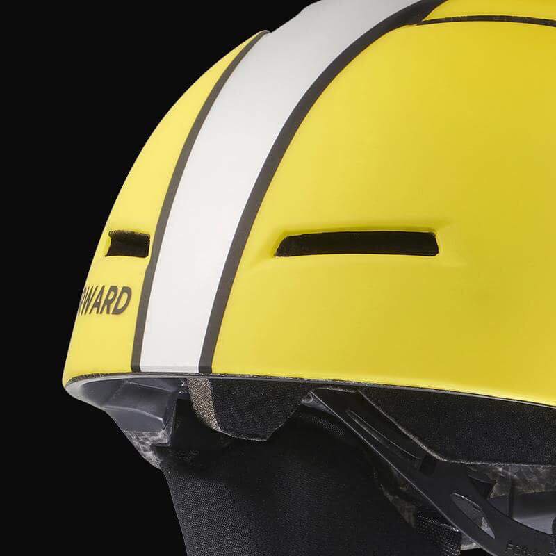 ForwardWipuk's tweet photo. X-Over Helmet the ultimate Sailing protection !
Streamlined airflow and deep protection of the skull
Thermoformed foam for better comfort
2 removable ear protectors to fit a comms system
Micrometric Fit System adjustment wheel
Ski CE certified 1077B helmet
#gofastonwater https://t.co/6GuAtvjEMn