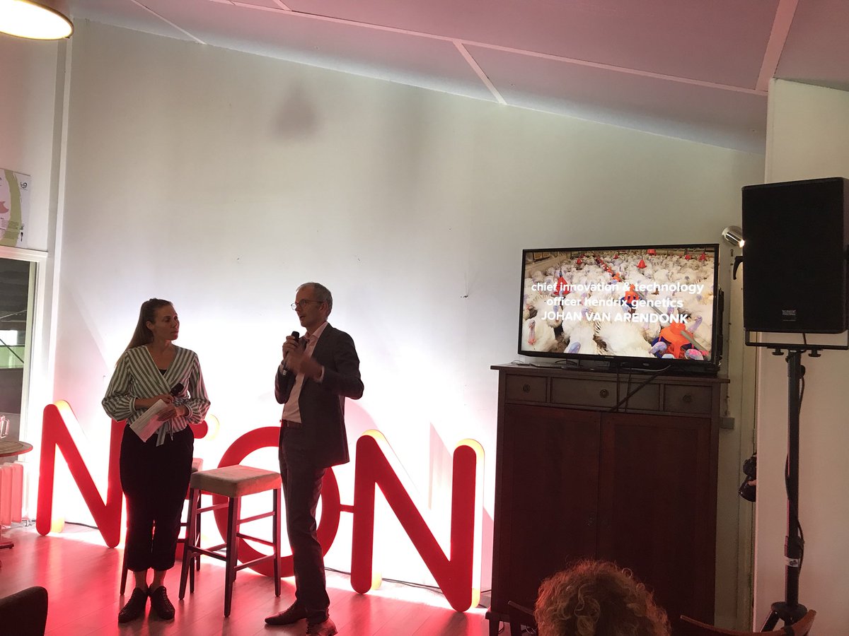 Kalkoen op de blockchain, wat een rare zin hè? Maar het is wel werkelijkheid, transparantie in de voedselketen daar gaat het over, #openheid #transparantie #blockchain #NEON