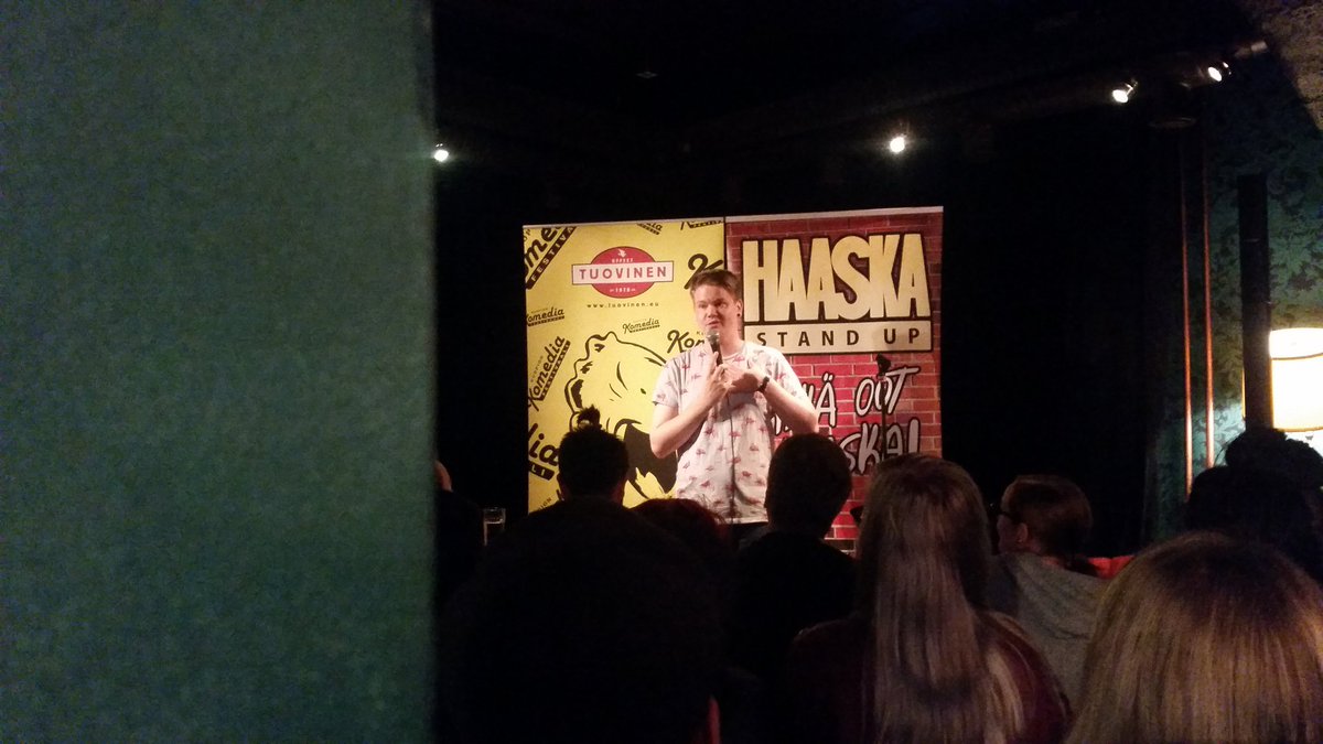 kaisa_hiltunen's tweet photo. Joensuun pedot Haaskalla! Illan isäntänä @KoomikkoHyytsi ! Wuhuu! #standup #kuopio #haaska https://t.co/2tDUBAJsTZ