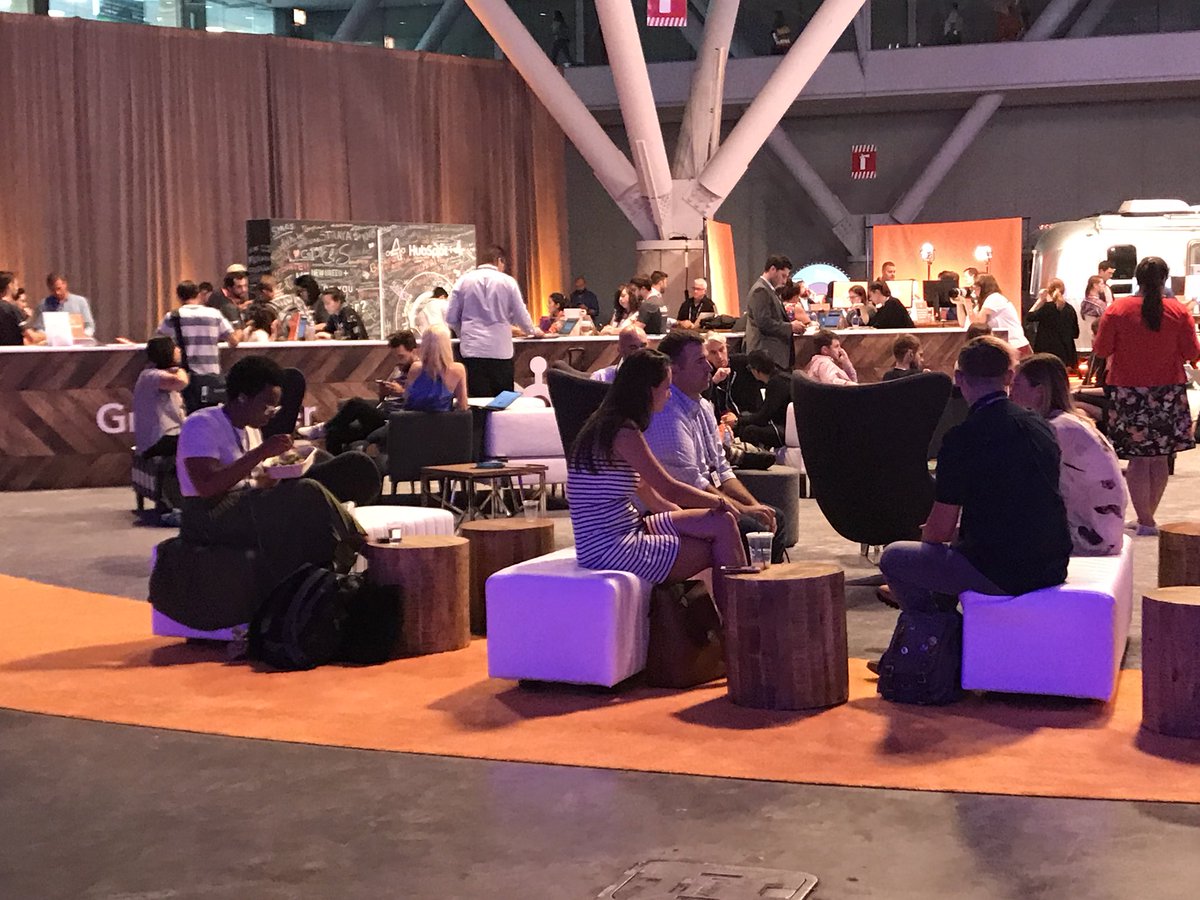 HollyChessman's tweet image. Here you go #INBOUND18 #HubSpotScavengerHunt #HubSpotLove ❤️