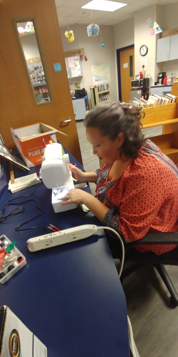 MsLoganRocks's tweet photo. Sewing lessons at @SCIS_CCISD with @LibraryCardinal today. @CCISDLibrary #ccisdlibs #ccisdmaker https://t.co/2Lb5V7c7rF