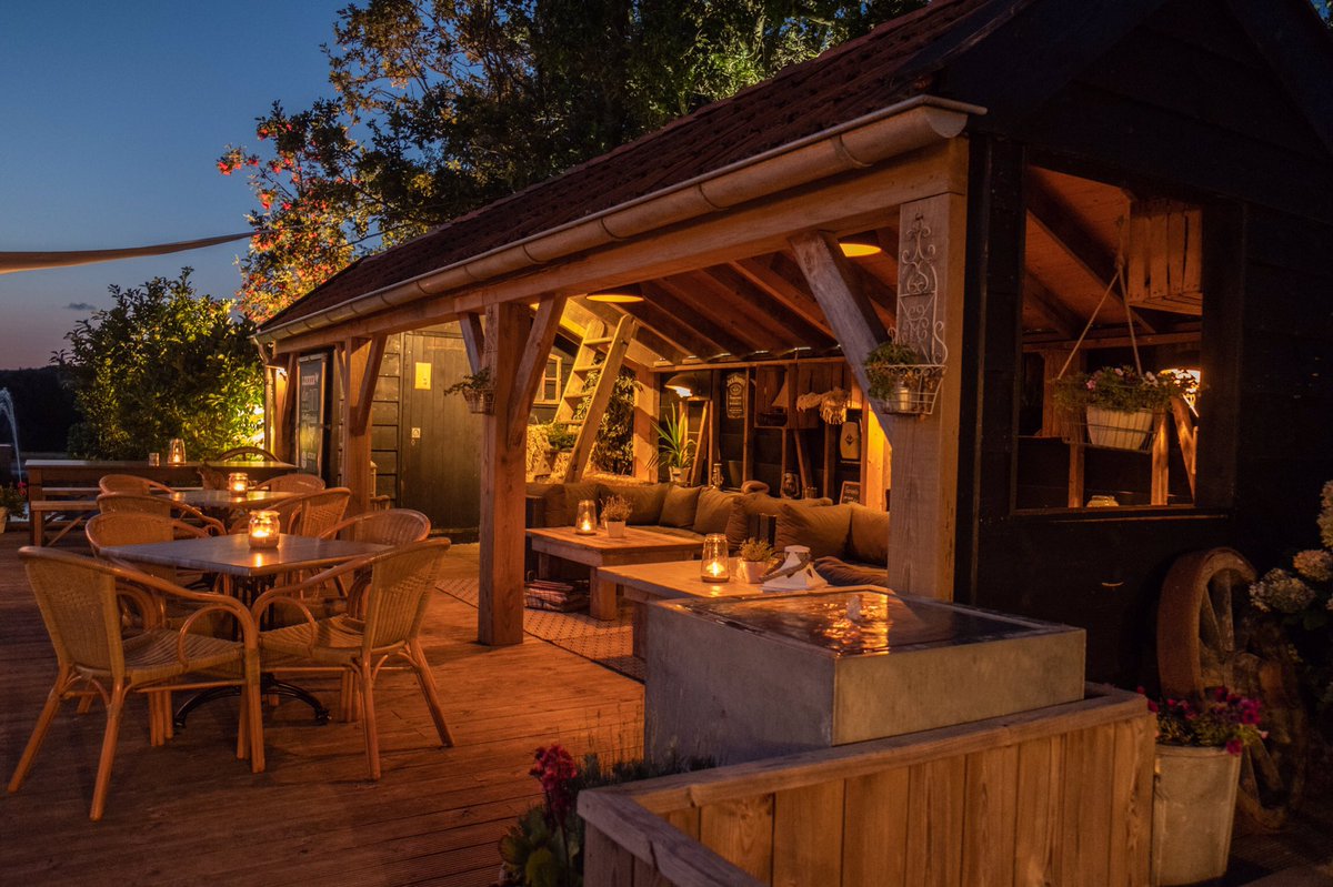 Eetcafé de Millem is t/m komende zondag geopend! Kom jij nog even lekker een hapje eten? 🥙🍔🍝 We zijn elke dag geopend vanaf 15:00 uur ☕️ #Terschelling #duinmeertje #hee #wadden <a href="/terschellingvvv/">VVV Terschelling</a>