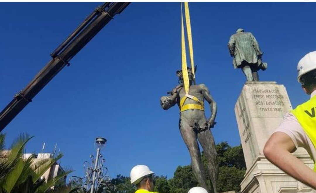 ATQaTuCorazon's tweet photo. La empresa antequerana #Chapitel restaurará uno de los símbolos más emblemáticos de #Málaga, el monumento del Marqués de Larios. 'La Alegoría del Trabajo', primera de las piezas en llegar a #Antequera.
Imagen 1 @DiarioSUR https://t.co/sPMFIVfLV5
