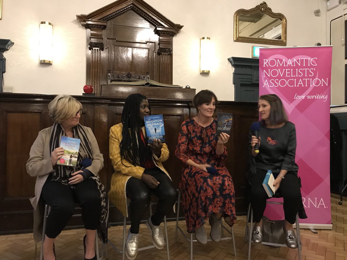RNAtweets's tweet photo. Full house at Brown’s for @GoldsboroBooks and @RNAtweets’ #RomanceInThe21stCentury panel. @liz_fenwick @DOROTHYKOOMSON @hannahbegbie @julie_cohen https://t.co/UMImp5nsoE