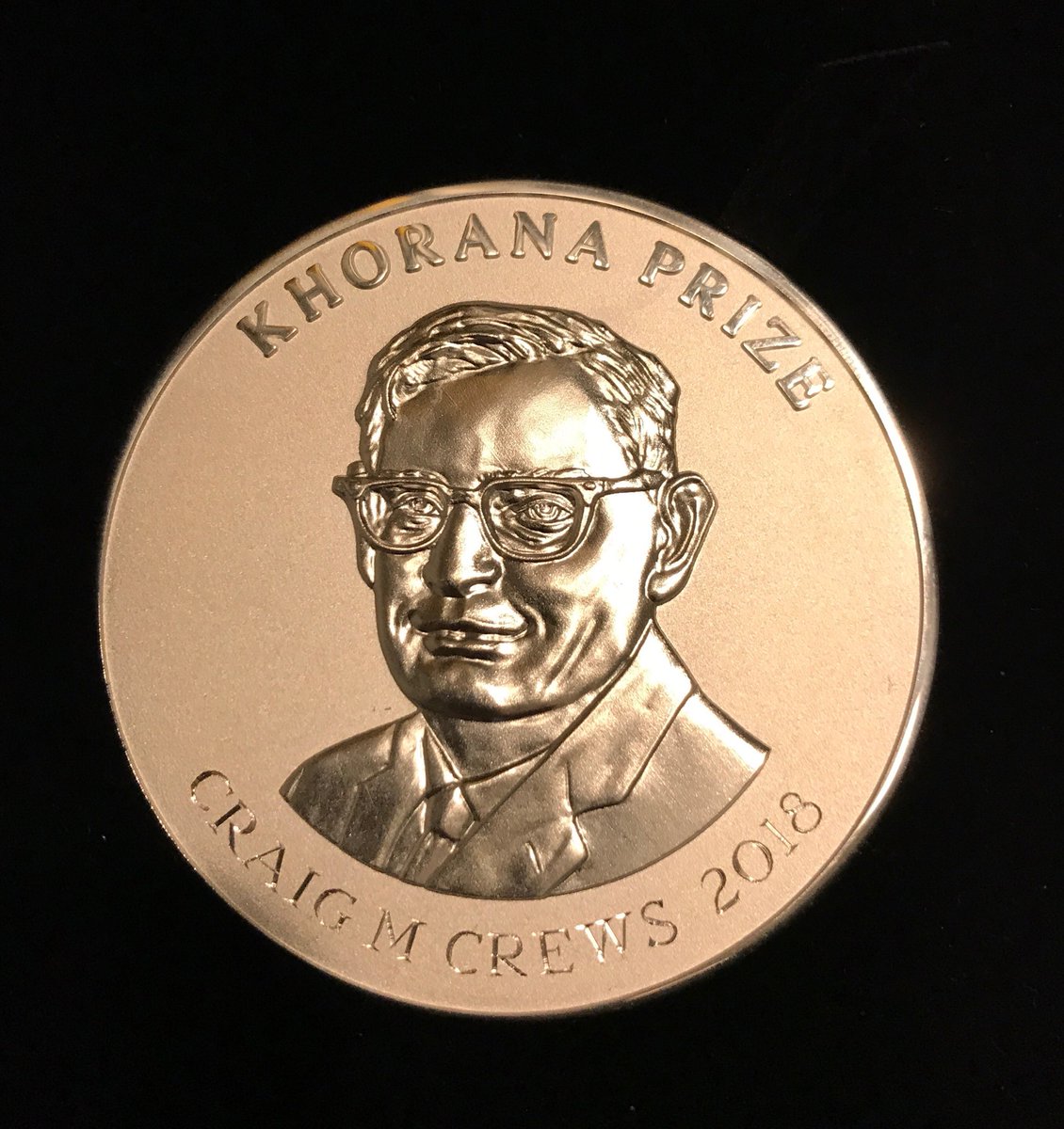 CraigMCrews's tweet photo. Really enjoyed today’s RSC Chemical Biology Meets Drug Discovery conference and honored to receive the 2018 Khorana Prize. ⁦@RoySocChem⁩ https://t.co/3PgW1Tui7s