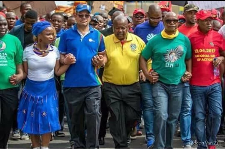 Phathizwe_RSA's tweet photo. This was a march against Zuma when the Rand was R11.90 against the US dollar. Today it is over R15.20 and there is no such march. Sithule nje siyabuka 🤔 https://t.co/QNg7DAFYQN