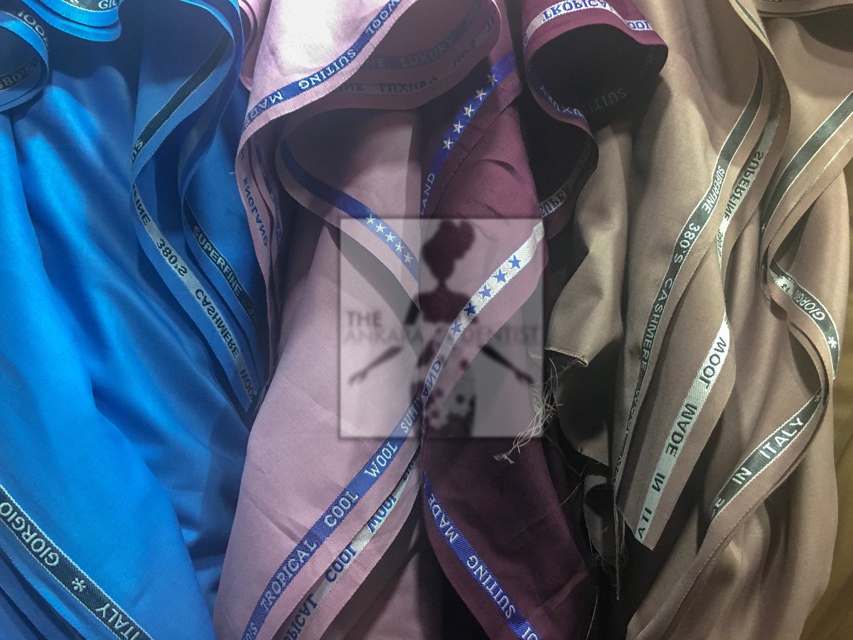 AnkaraDentist's tweet photo. For the men,
So you have that white agbada, that blue kaftan and that black danshiki. Why not add some colour to tour wardrobe?
This Cashmere Wool fabrics are available for sale (unisex).
4 yards for long-sleeve kaftan and trousers. 8 yards for agbada.
#mensfashion #menstrad https://t.co/8vCi4AuYN0