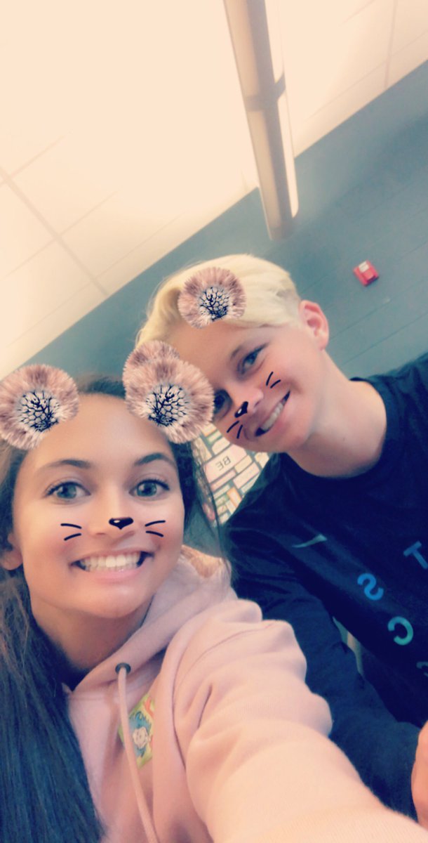 MrsLewSLEHS's tweet image. Back to School Selfies!