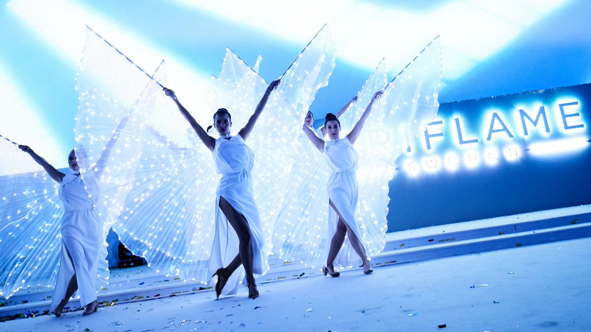 beonworldwide's tweet photo. CONVENCIONES | Proyección 360º con bailarines verticales en la convención de Oriflame en Madrid https://t.co/RgNAHsIT5A
@WeAreOriflame @WiZinkCenter #beonEvents #beonTechnology #beonEntertainment #beonProduction #convenciones #MICE #eventos #Madrid #empresas https://t.co/5Jr5DwM5JT