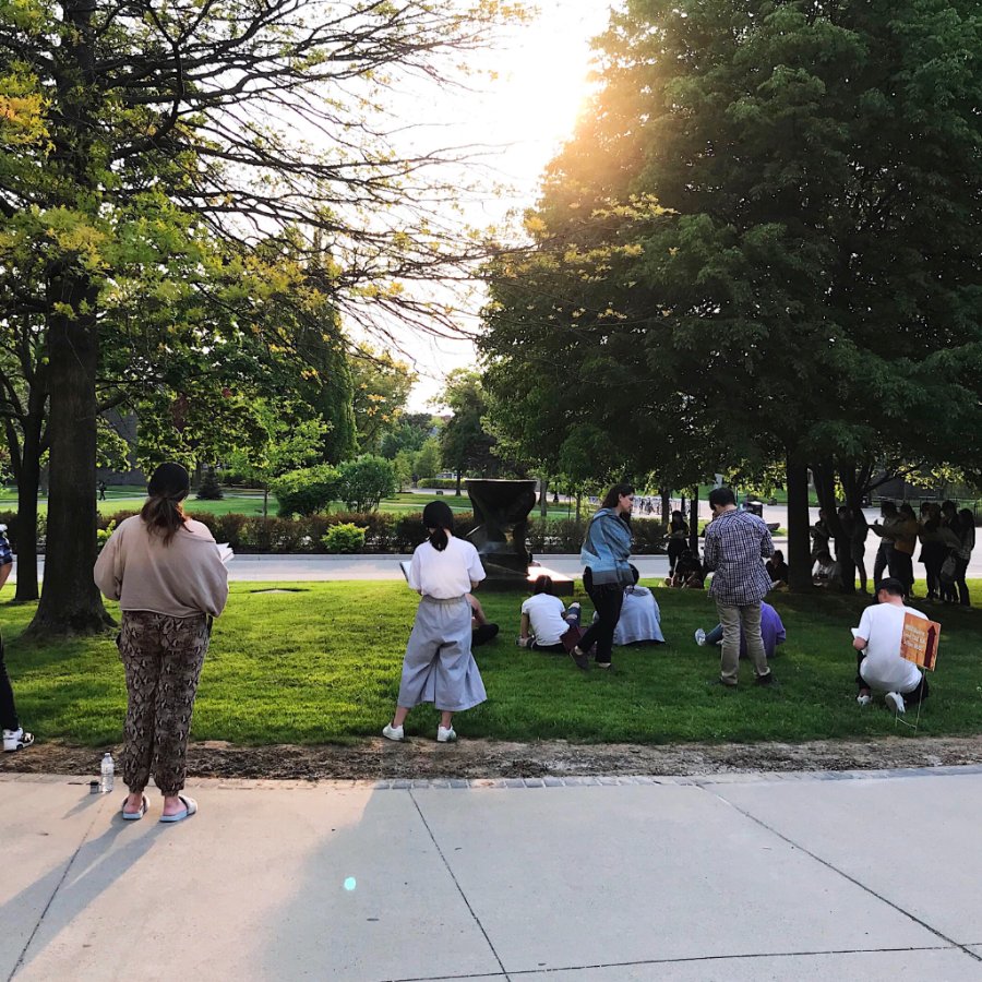 MacMuseum's tweet photo. Join us for Outdoor Sketching tonight from 4:30-6:30 for a free, unguided drawing session on our front lawn! We supply the art materials and inspiration, so all you have to do is drop-in! See you there! Weather permitting. #MacWW2018 https://t.co/mwjwUWYVdE