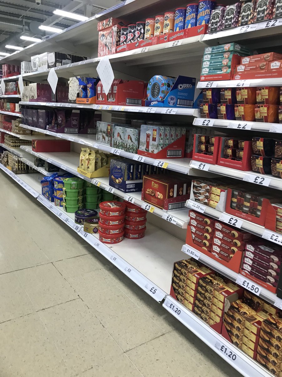 dandanruns's tweet photo. Really???
@Tesco are you for real it’s the start of September!!! https://t.co/JL7ffLb6a3