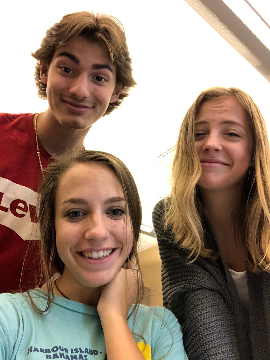 MrsLewSLEHS's tweet image. More Back to School Selfies!