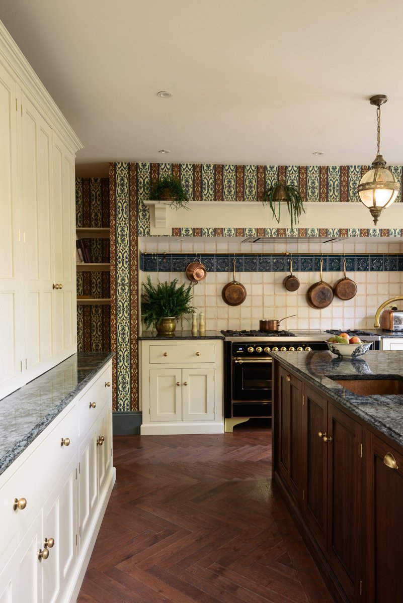 deVOLKitchens's tweet image. The House of Hackney Kitchen by deVOL - a space that has the ability to feel completely authentic and traditional on the one hand, yet very out there and pushing the boundaries on the other. Take a look here: bit.ly/HouseOfHackney… #HouseofHackney #deVOL #style