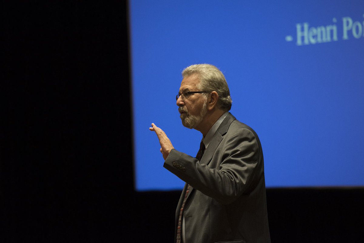 sciencePNNL's tweet photo. With full bellies, we enjoyed a discussion about ethics in medicine with Dr. Kenneth Goodman, @univmiami #ethics #bioethics #science #TEH2018 https://t.co/3p3uQQWUX9