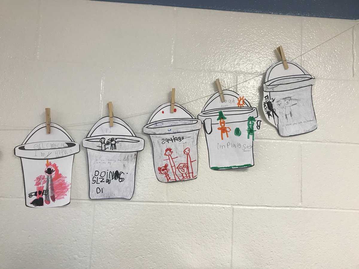 Gr1isFun's tweet photo. Our classroom motto is #playniceworkhardbekind We talked about filling people’s buckets today! #kindness How full is your bucket? https://t.co/vYAD5VSDUC
