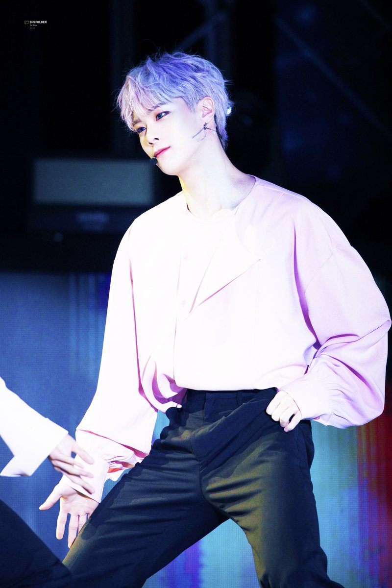 bin_folder's tweet image. [HQ] 180901 인천한류콘서트 INK 아스트로 문빈

몸선이 너무 아름다운 우리 메인댄서😍
@offclASTRO

#아스트로 #문빈 #ASTRO #Moonbin #인천한류콘서트 #INK #ムンビン