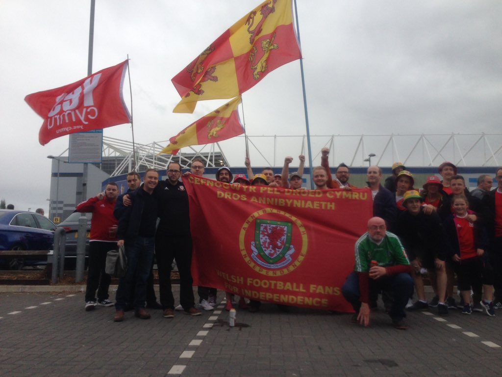 Looking good.  Lookin' good, mun! 🏴 <a href="/indywalesfans/">Welsh Football Fans for Independence</a> <a href="/YesCymru/">YesCymru</a> #IndyWales We are an independent football nation.  Now we need total political independence. Cymru Rydd! ♥️