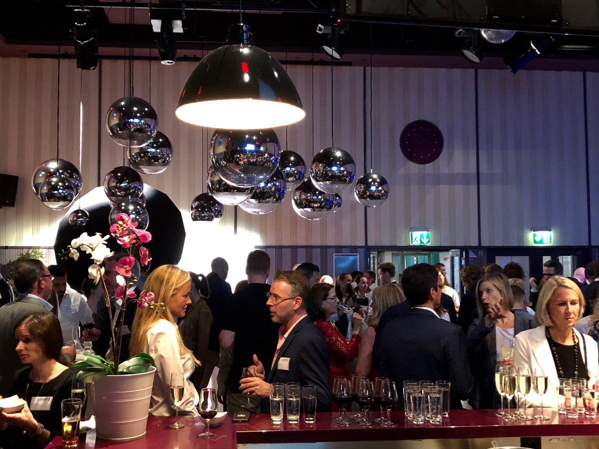 Swiss Award-CC tweet media