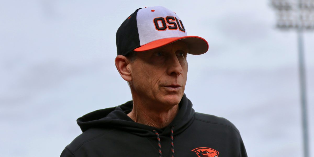 KendallRogers's tweet photo. BREAKING: I’ve learned that @BeaverBaseball HC Pat Casey will announce his retirement from the #Beavs program later today. 

My story: https://t.co/uWwxkx9qyi https://t.co/13Fz1RpUys