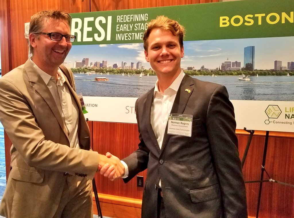 judycostello's tweet photo. .@FITCInc 's Kathy Callahan Brady, @Sonavex 'David Narrow and @RoosterBio 's Jon Rowley share lessons learned in funding early stage co's with audience at #RESIBOS18 @LSciNation @patrik_frei @americangene @RickGordon_ @FrederickCoMD https://t.co/eb0UateGuQ
