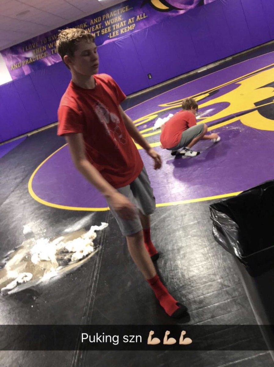 UbasaTrained's tweet photo. Great DSM practice last night! Everybody worked hard! Back to OLD SCHOOL MENTALITY!! #PukeSzn #TrainDaGableWay #UbasaTrained 🤙🏽❤️💪🏽👊🏽 https://t.co/lwHWiAovwm