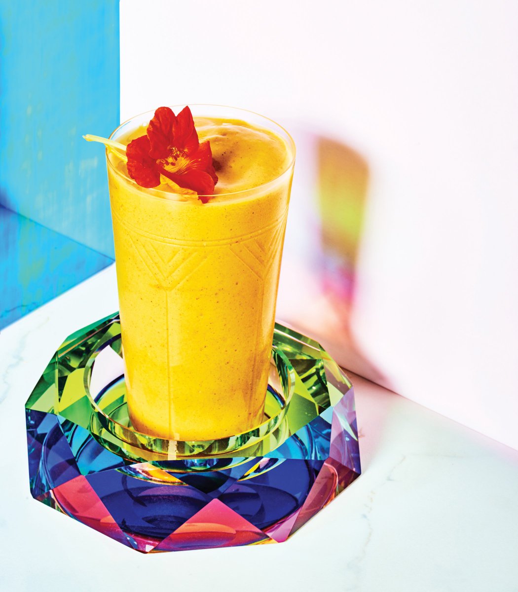 Colorful "unicorn" recipes that are actually good for you from <a href="/kat_odell/">Kat Odell</a>'s new #UnicornFood cleanplates.com/eat/recipes-ea…