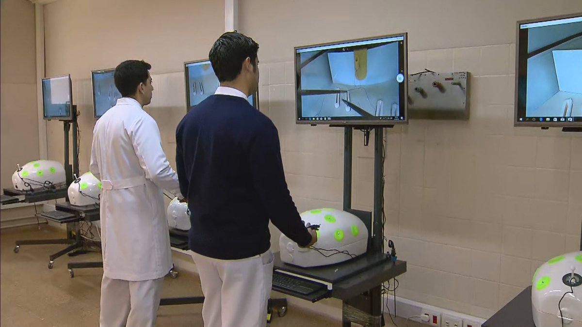 TNTecno's tweet photo. Así funciona la sala de cirugía virtual del Hospital de Clínicas en la que practican los futuros médicos
https://t.co/nJzi29QlTZ https://t.co/L6VNKNs9t0