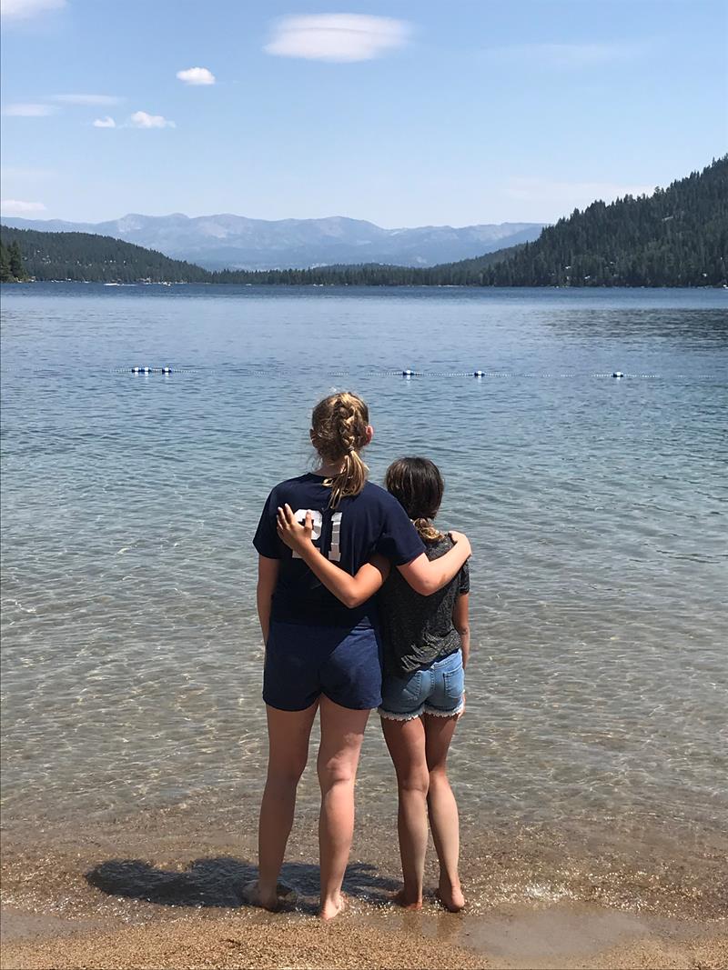 OrtingJrCardsFP's tweet photo. My friend Christine is a finalist in Tahoe Getaway's photo contest! Help rally votes: https://t.co/fO3ROPOxQC @TahoeGetaways https://t.co/OfD7g4rYdQ