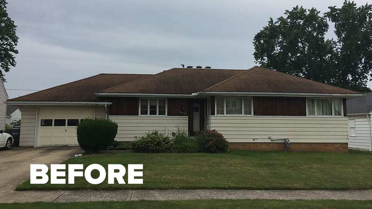 TigerExteriors's tweet photo. #tbt to this incredible transformation. It looks like a new home!
#newroof #newsiding #beforeandafter #landmarkpro #certainteed #renovation #remodel #homeimprovement #ideas #construction #tigerexteriors #northeastohio #cleveland https://t.co/fNqq3Aw7Ms