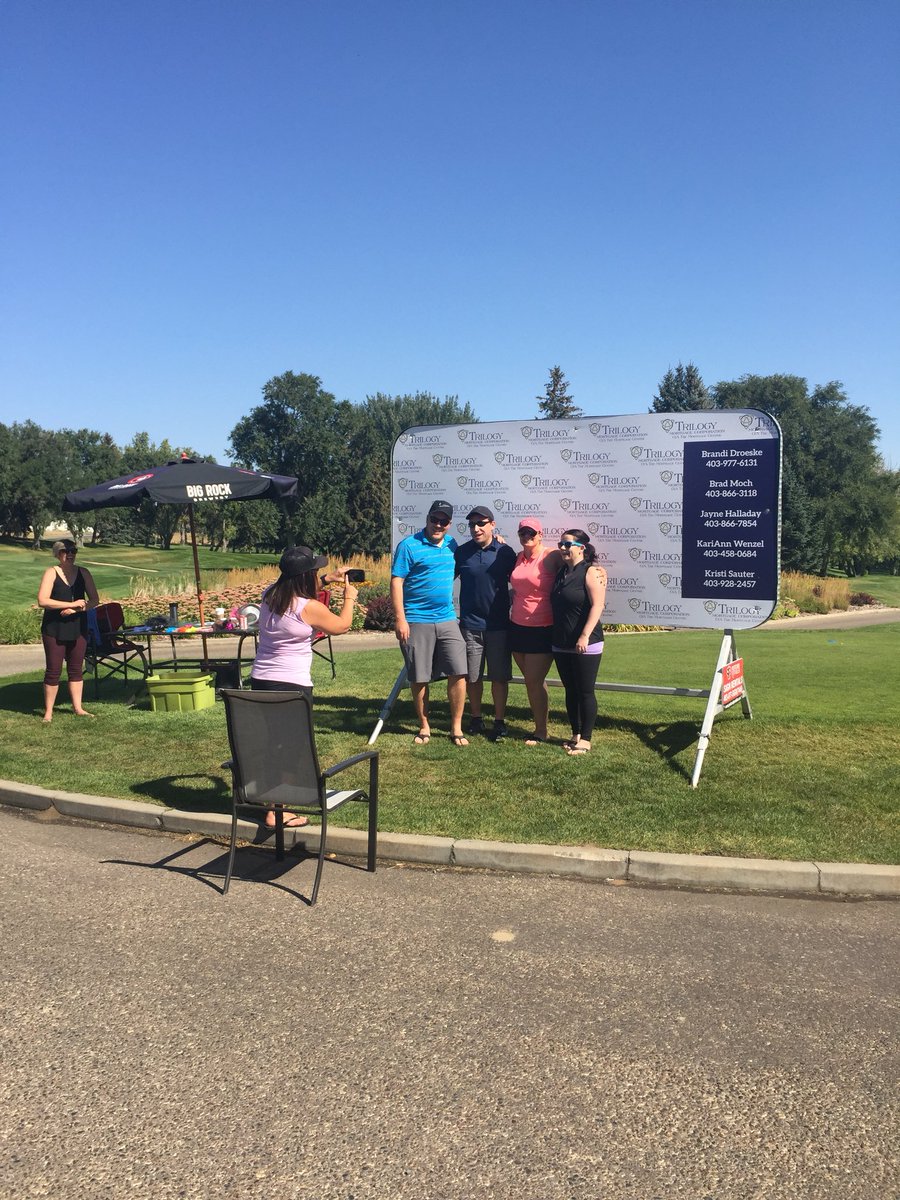 @JayneHalladay is working hard as a photographer today for the awesome #trilogy photo booth at our <a href="/scotiabank/">Scotiabank</a> golf tournament at <a href="/medicinehatgolf/">Medicine Hat G&CC</a> #medhat