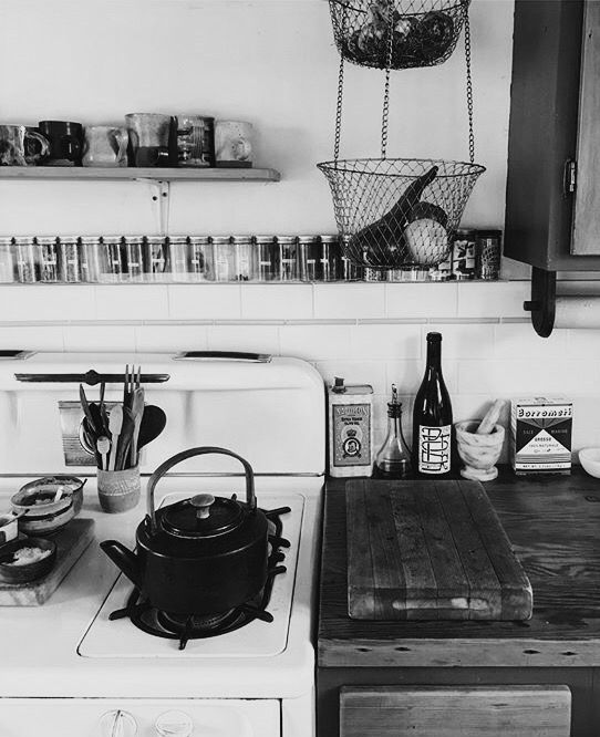 We love seeing how #potekwine fits into the rhythms of your daily life...like this snap from our friend <a href="/anne_parker/">Anne Parker</a> of her beautiful Portland kitchen.  💙
#potekwinery #potekambassador