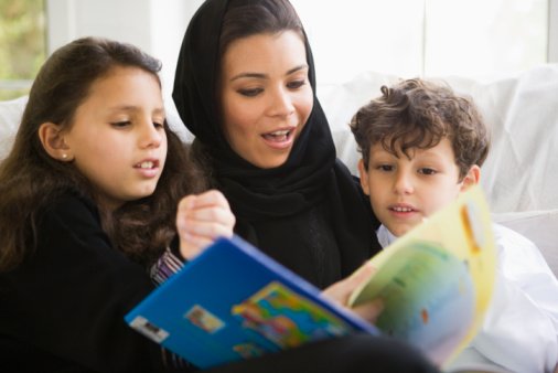 AmerAcadPeds's tweet photo. Did you know reading with your child can help boost brain development? Reading can also build character and teach children important values. Here's a recommended reading list for all ages from Dr. Dipesh @navsaria. @reachoutandread #ReadABookDay https://t.co/bXgEiqmpl2 https://t.co/ueyQHnuH2O