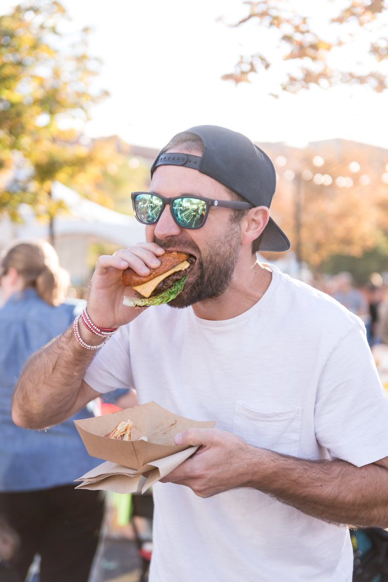 Do312's tweet photo. Quote-tweet tagging your favorite restaurant in the Fulton Market area to win VIP tickets for all three days of @FMHarvestFest! ($100 Value)

Winner must follow @do312. We'll announce the #FMHarvestFest winner Wednesday, 9/12. https://t.co/HqzOhoWqyb https://t.co/J9nX7A9UPE