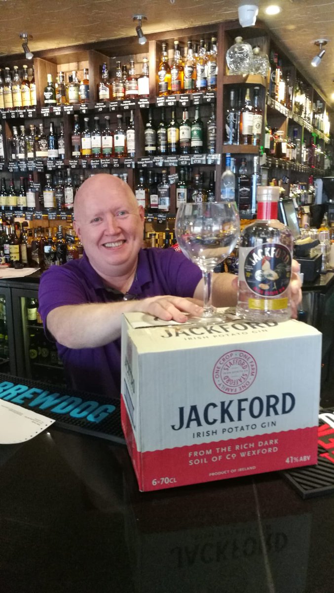 StaffordSpirits's tweet photo. Looking forward to the inaugural #harvestginfestival in @RevolutionBar this Saturday from 8pm with tastings of our #irishpotatogin #flash #ginOClock #itcouldbefromnowhereelse #locallygrownfromseedtosip @bordbia @VisitWaterford https://t.co/rEh4gAygmk