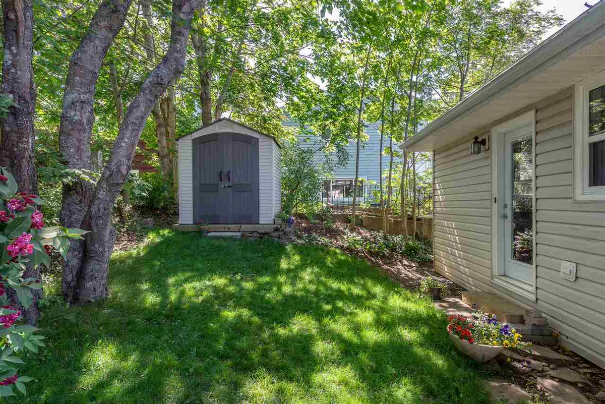 BryantRealty's tweet photo. Charming raised Bungalow located in the desirable West End of Halifax at 7142 Murdoch Avenue. We will be having an Open House here this Sunday from 2:00 - 4:00 PM | https://t.co/BUfWnOmtvV https://t.co/xXaOWgNZZE