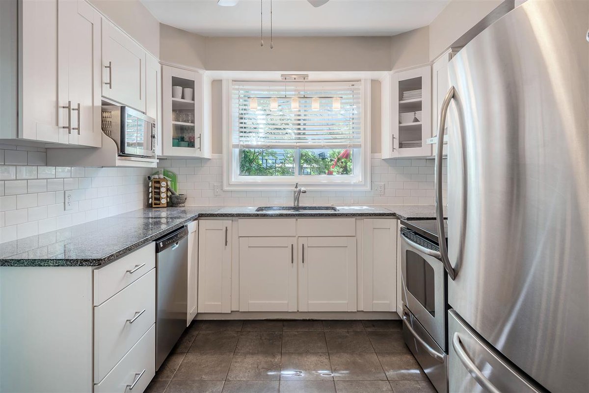 BryantRealty's tweet photo. Charming raised Bungalow located in the desirable West End of Halifax at 7142 Murdoch Avenue. We will be having an Open House here this Sunday from 2:00 - 4:00 PM | https://t.co/BUfWnOmtvV https://t.co/xXaOWgNZZE