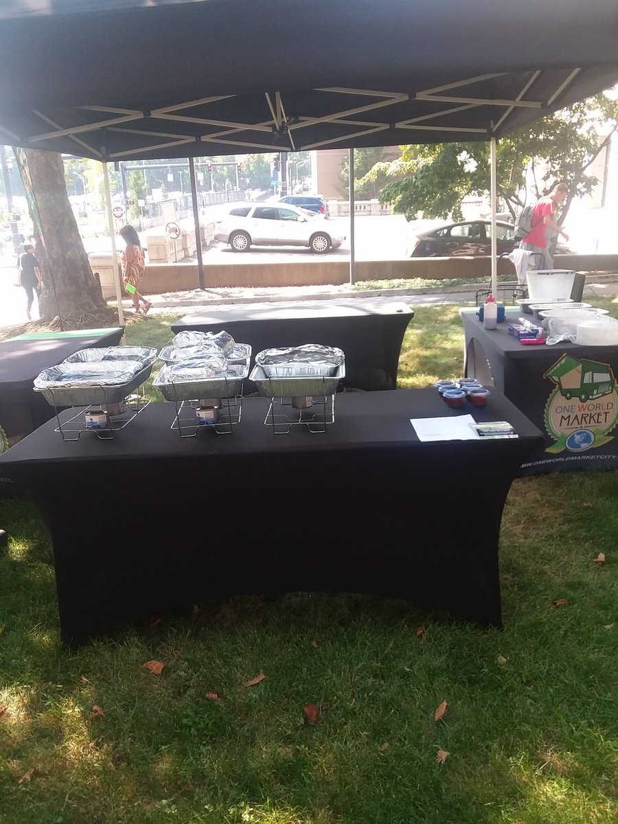 KKnCompany953's tweet photo. #oneworldmarket
#K3SweetnSavoryTreatz
#burrmall
#hartford https://t.co/Pdf1iPBICd