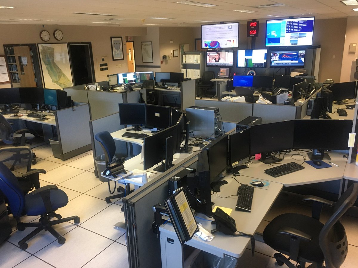 NWSBayArea's tweet photo. It's bare bones staffing today at the office as many of our #meteorologists are providing direct partner support during the @BAUASI #YellowCommand regional exercise. Practice to prepare.
Thanks to @NWSEureka
& @NWSLosAngeles for backup.
@SF_emergency @SCC_OES @AlamedaCoAlert https://t.co/CxMdxBijfx