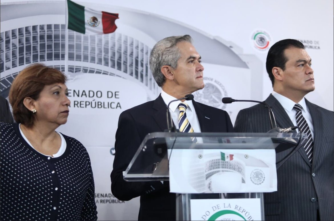 Los <a href="/SenadoresPRD/">Senadores del PRD</a> apoyaremos la iniciativa de aplicar el ahorro del gasto interno a la reconstrucción de viviendas y escuelas afectadas por los sismos que azotaron nuestro País. Trabajamos por #México. <a href="/ManceraMiguelMX/">Miguel Ángel Mancera</a> <a href="/JuanZepeda_/">Juan Zepeda</a>